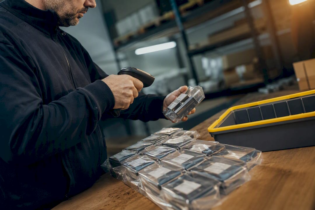 Tracciabilità seriali: come identificare ogni unità in magazzino